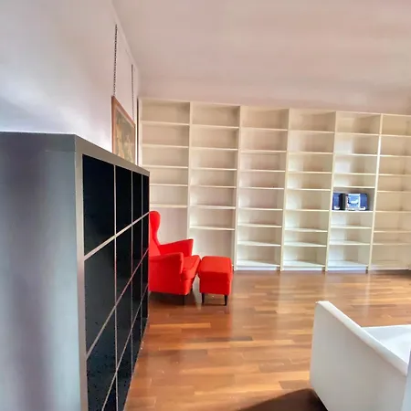 Home Apartment *